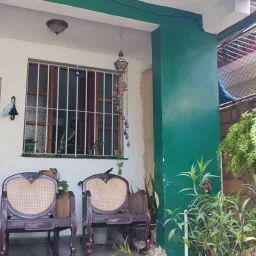 Casa de 7 cuartos, 6 baños y 1 garaje por $ 200.000