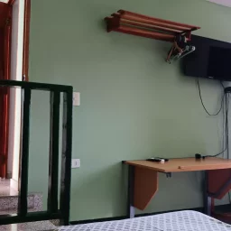 Casa de 7 cuartos, 6 baños y 1 garaje por $ 200.000