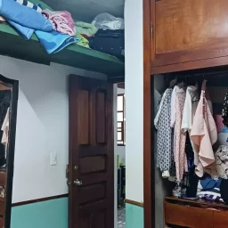 Casa de 7 cuartos, 6 baños y 1 garaje por $ 200.000