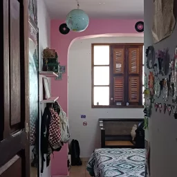 Casa de 7 cuartos, 6 baños y 1 garaje por $ 200.000