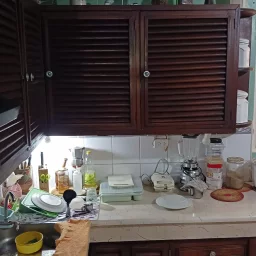 Casa de 7 cuartos, 6 baños y 1 garaje por $ 200.000