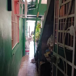 Casa de 7 cuartos, 6 baños y 1 garaje por $ 200.000