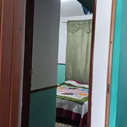 Casa de 7 cuartos, 6 baños y 1 garaje por $ 200.000