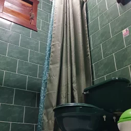 Casa de 7 cuartos, 6 baños y 1 garaje por $ 200.000