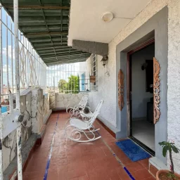 Casa de 4 cuartos, 4 baños y 1 garaje por $ 380.000