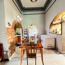 Casa de 4 cuartos, 4 baños y 1 garaje por $ 380.000