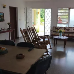 Casa de 4 cuartos, 3 baños y 1 garaje por $ 95.000