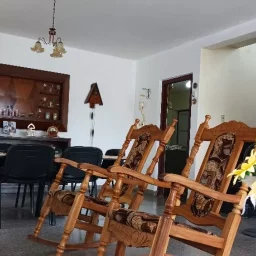 Casa de 4 cuartos, 3 baños y 1 garaje por $ 95.000