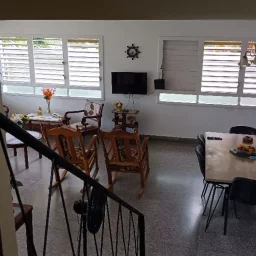 Casa de 4 cuartos, 3 baños y 1 garaje por $ 95.000