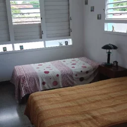 Casa de 4 cuartos, 3 baños y 1 garaje por $ 95.000