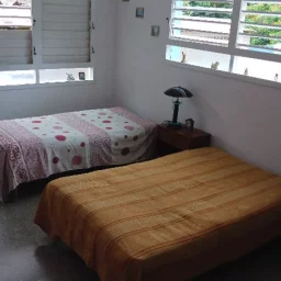 Casa de 4 cuartos, 3 baños y 1 garaje por $ 95.000