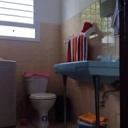 Casa de 4 cuartos, 3 baños y 1 garaje por $ 95.000