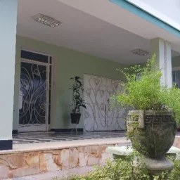 Casa de 5 cuartos y 3 baños por $ 120.000