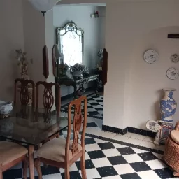 Casa de 5 cuartos y 3 baños por $ 120.000