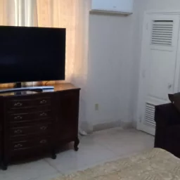 Casa de 5 cuartos y 3 baños por $ 120.000