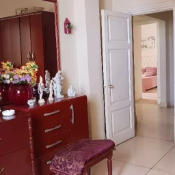 Casa de 5 cuartos y 3 baños por $ 120.000