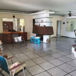 Casa de 4 cuartos, 4 baños y 1 garaje por $ 100.000