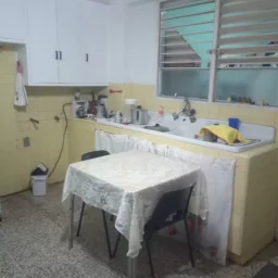 Casa de 4 cuartos, 4 baños y 1 garaje por $ 100.000