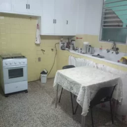 Casa de 4 cuartos, 4 baños y 1 garaje por $ 100.000