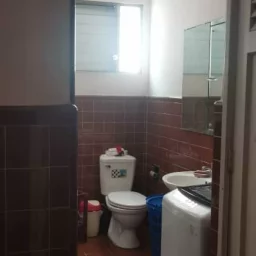 Casa de 4 cuartos, 4 baños y 1 garaje por $ 100.000