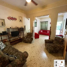 Casa de 3 cuartos, 1 baño y 1 garaje por $ 15.000