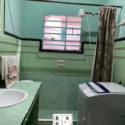 Casa de 3 cuartos, 1 baño y 1 garaje por $ 15.000