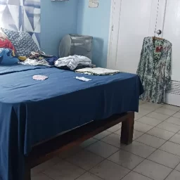 Apartamento de 3 cuartos y 3 baños por $ 80.000