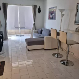 Apartamento de 2 cuartos y 1 baño por $ 16.000