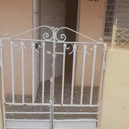 Casa de 3 cuartos y 2 baños por $ 20.000