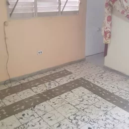 Casa de 3 cuartos y 2 baños por $ 20.000