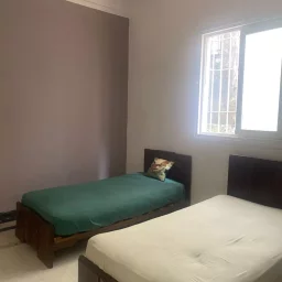 Casa de 3 cuartos y 2 baños por $ 100.000