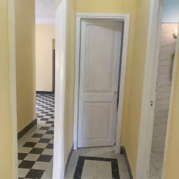 Casa de 3 cuartos y 2 baños por $ 100.000