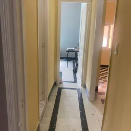 Casa de 3 cuartos y 2 baños por $ 100.000