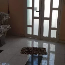 Casa de 6 cuartos y 3 baños por $ 90.000