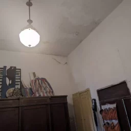 Casa de 4 cuartos, 4 baños y 1 garaje por $ 50.000