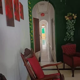 Casa de 4 cuartos, 4 baños y 1 garaje por $ 100.000