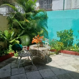 Casa de 4 cuartos, 4 baños y 1 garaje por $ 100.000