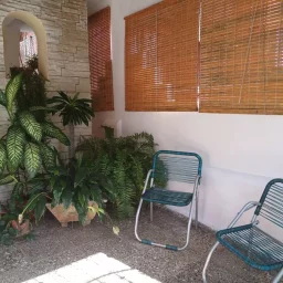 Casa de 4 cuartos, 4 baños y 1 garaje por $ 100.000