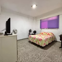 Apartamento de 4 cuartos, 2 baños y 1 garaje por $ 68.000