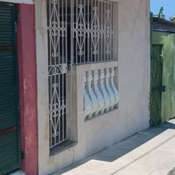 Casa de 2 cuartos y 1 baño por $ 15.000