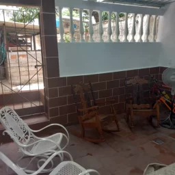 Casa de 2 cuartos y 1 baño por $ 15.000