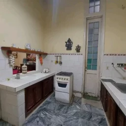 Apartamento de 4 cuartos y 2 baños por $ 35.000