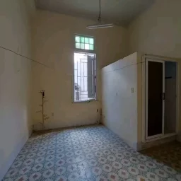 Apartamento de 4 cuartos y 2 baños por $ 35.000