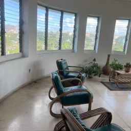 Apartamento de 4 cuartos y 3 baños por $ 400.000