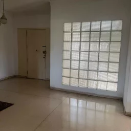 Apartamento de 4 cuartos y 3 baños por $ 400.000