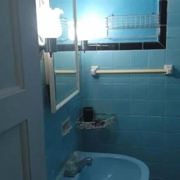 Apartamento de 2 cuartos y 1 baño por $ 20.000