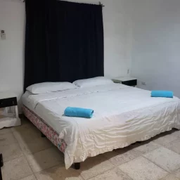 Casa de 6 cuartos y 6 baños por $ 65.000