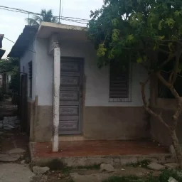 Casa de 1 cuarto y 1 baño por $ 4.000