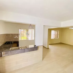 Casa de 2 cuartos y 1 baño por $ 130.000