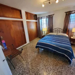 Casa de 4 cuartos, 2 baños y 1 garaje por $ 180.000